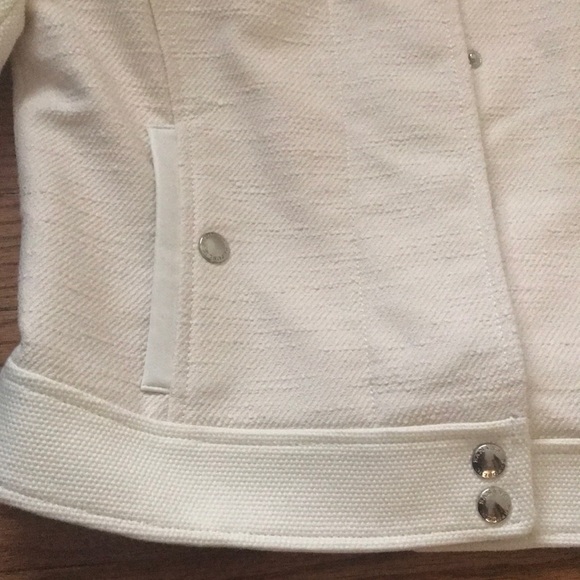 Jacket - Picture 2 of 8